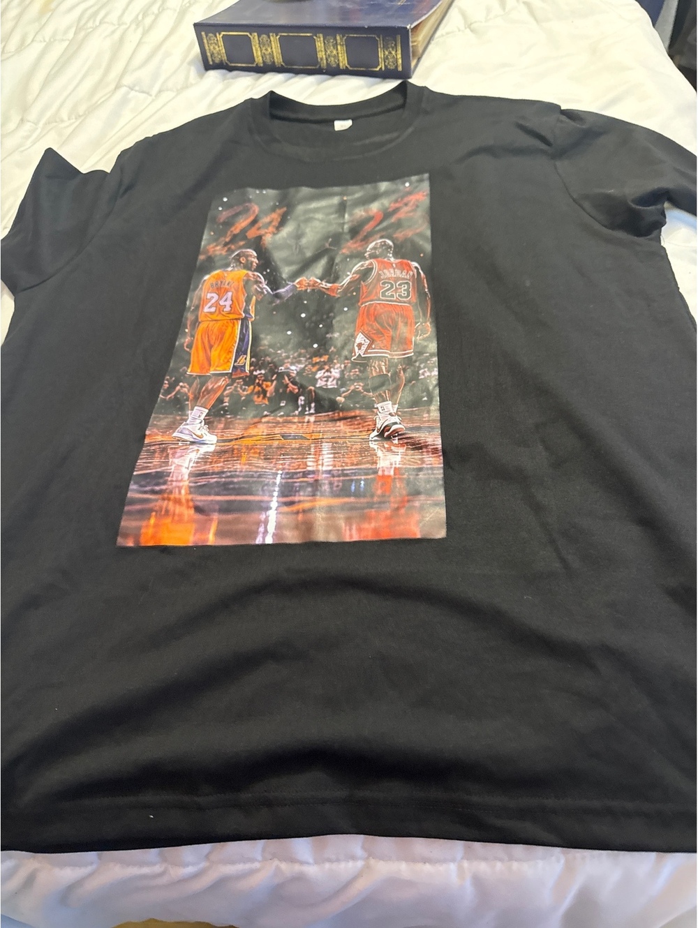 Black XL T-Shirt with Kobe Bryant and Michael Jordan Graphic